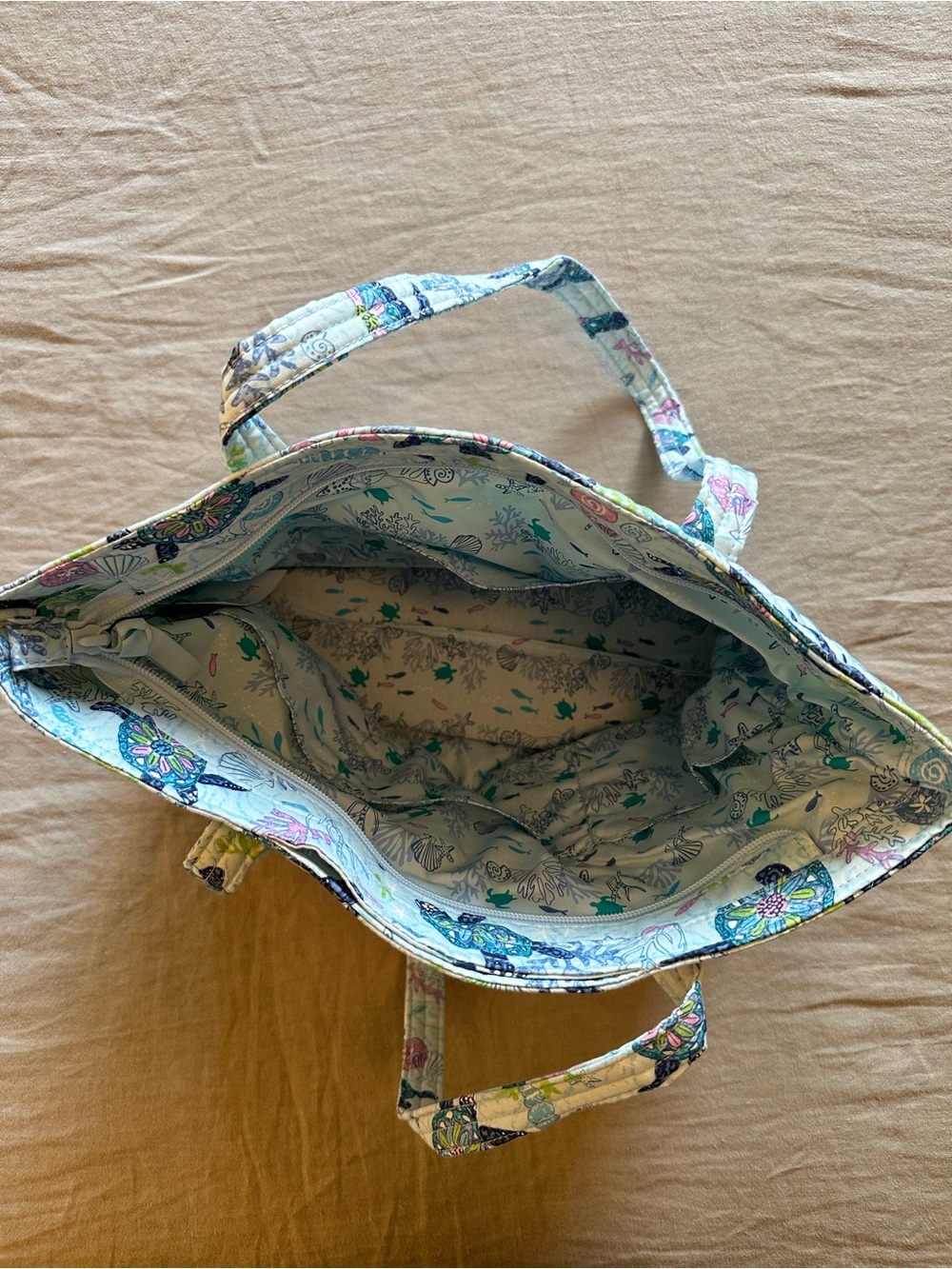 Vera Bradley Turtle Dream Small Vera Tote - Picture 4 of 5